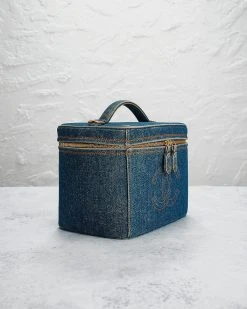FWRD Renew Chanel Denim Coco Vanity Bag 20 FWRD Renew Chanel Denim Coco Vanity Bag -cosmetic shop FNEF WY1302 V4