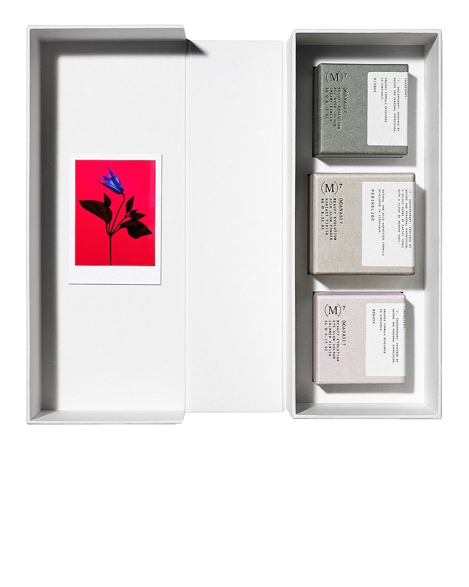 Manasi 7 For Fwrd Limited Edition Effortless Glow Box 6 Manasi 7 For Fwrd Limited Edition Effortless Glow Box - Image 4