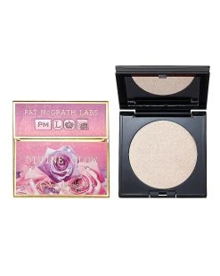 Pat McGrath Labs Skin Fetish: Divine Glow Highlighter In Lunar Allure 7 Pat McGrath Labs Skin Fetish: Divine Glow Highlighter In Lunar Allure -cosmetic shop PMCG WU136 V2